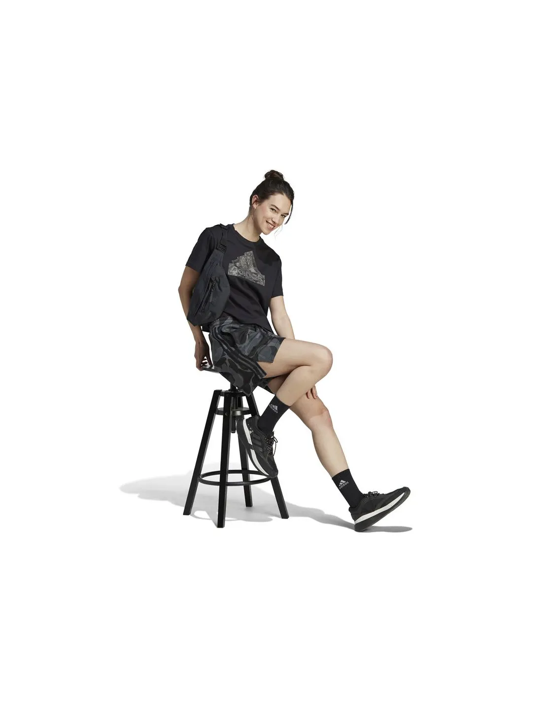 Camiseta adidas Icons Cro Mujer