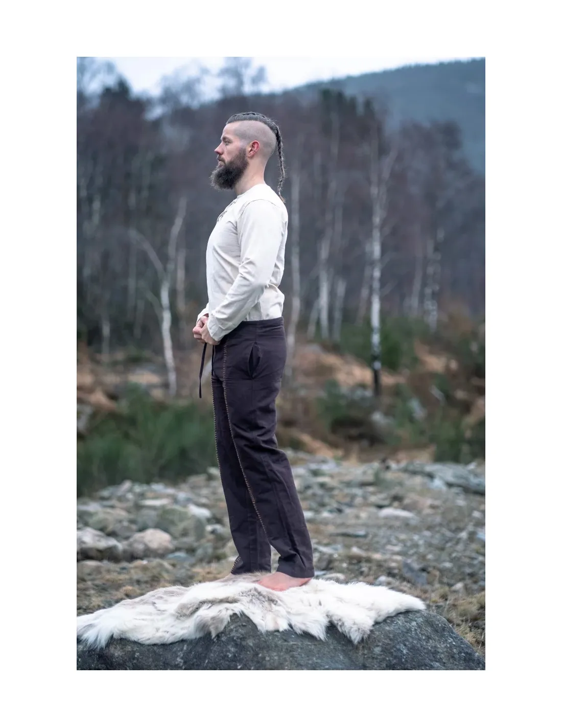 Pantalones medievales modelo Hermann, marrón oscuro
